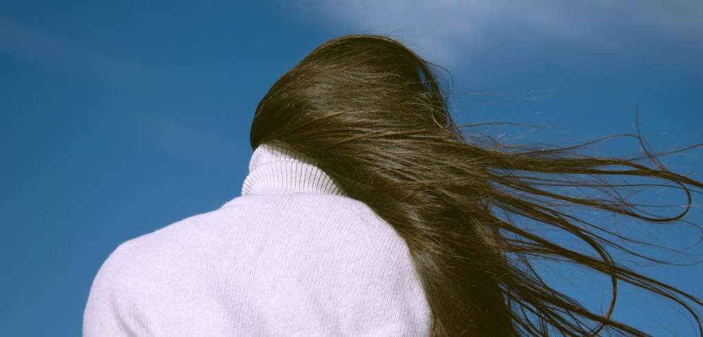 Micropigmentación capilar con el pelo largo